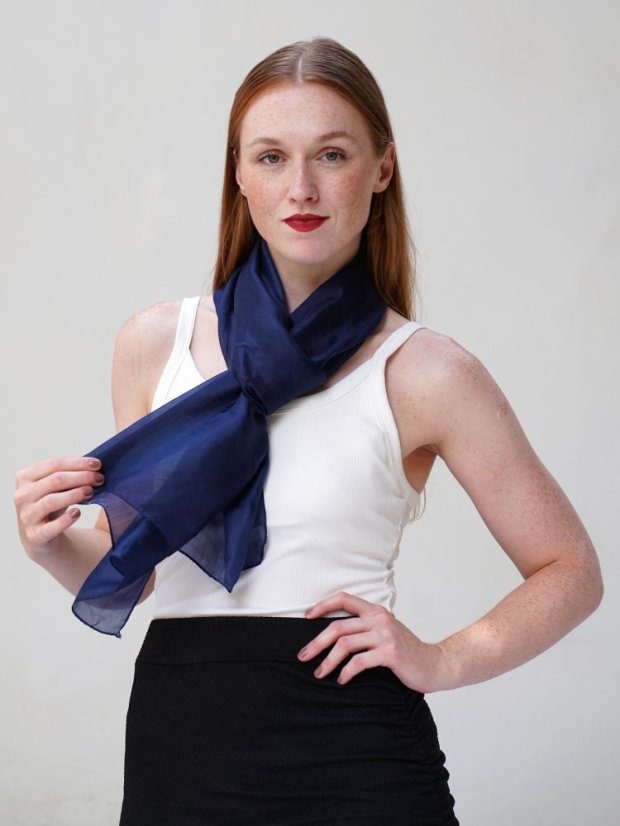 Hedvábná šála jednobarevná tmavě modrá II