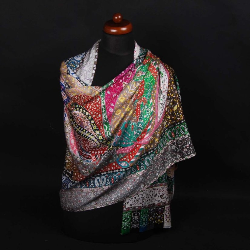 Šála z viskózy a hedvábí s potiskem mnohobarevná s černou a zelenou