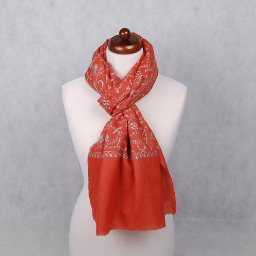 Kaschmirischer Wollschal handgestickt in Terrakotta-Farbe