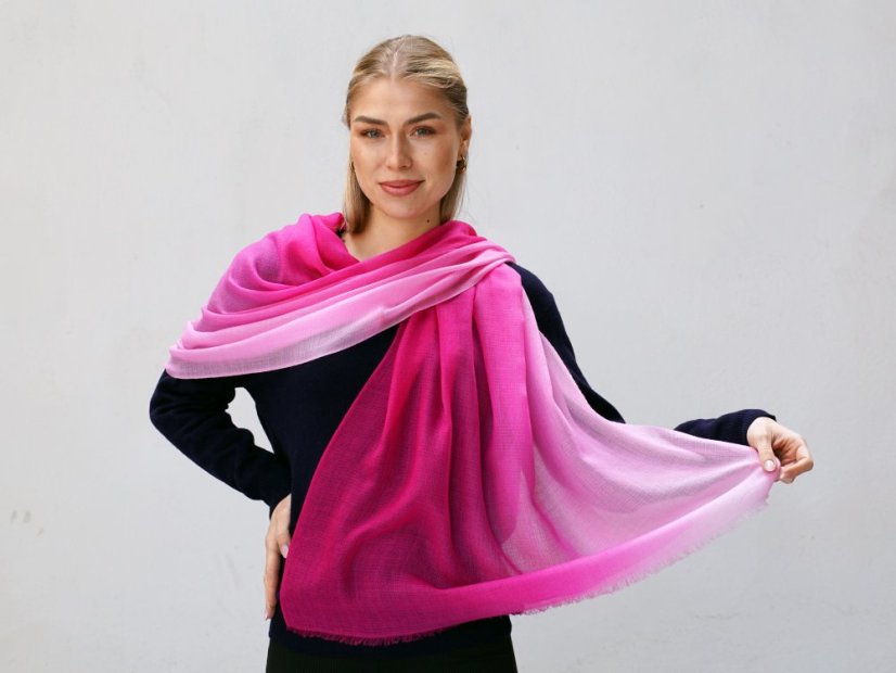 Prstýnková pašmína exclusive ombré tmavě růžová