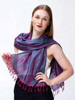 Seidenschal aus Varanasi in Magenta mit Dunkelgrün