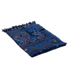 Schal aus Merinowolle handgestickt dunkelblau mit Blau