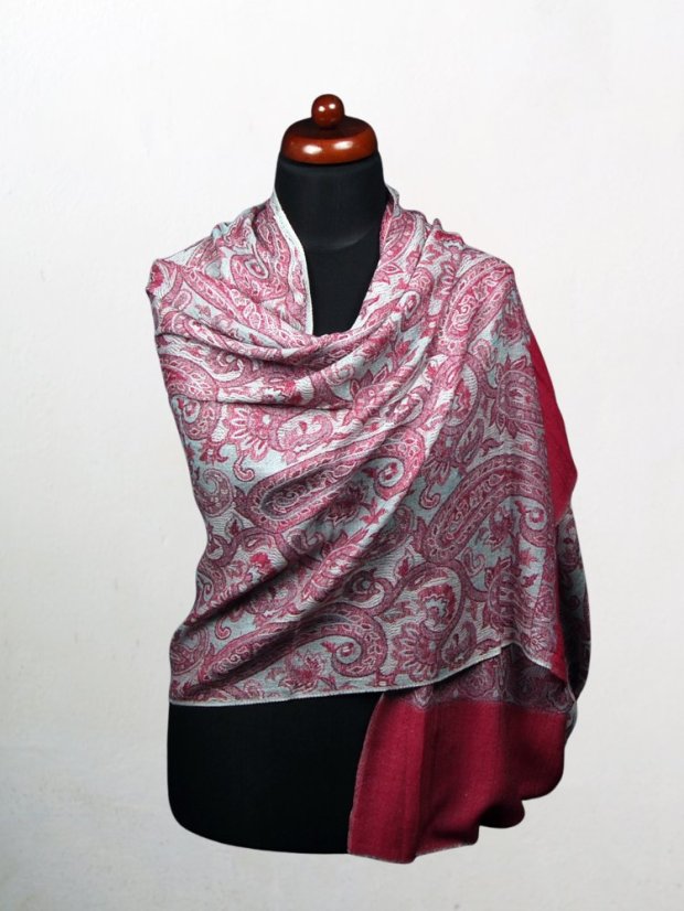 Kašmírska vlnená pašmína Khani Jamavar exclusive s tmavoružovou farbou