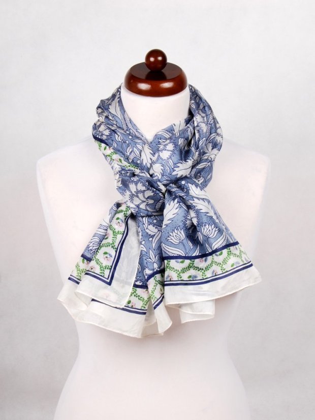 Großer Seidenschal mit Blumenmuster,  graublau