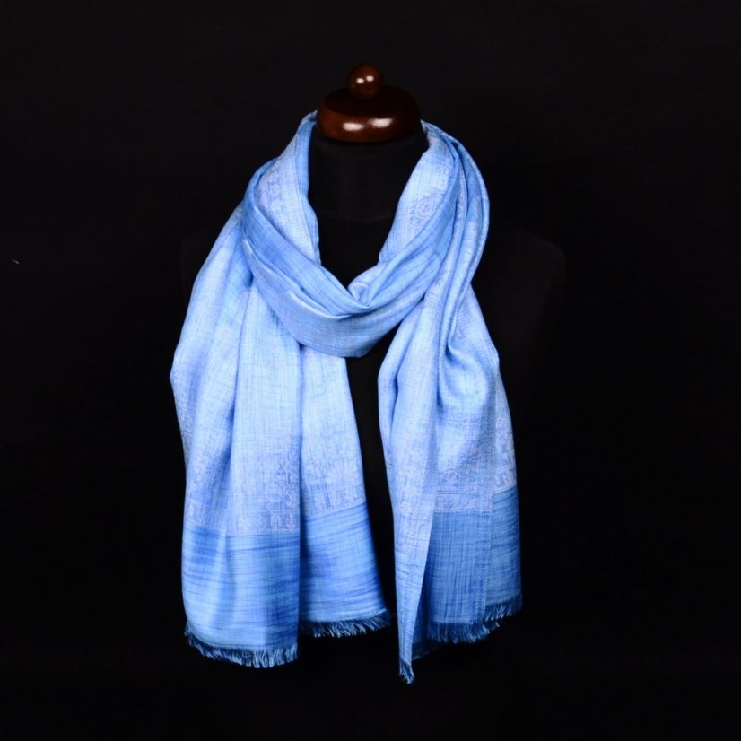 Schal aus Viskose und Seide mit Ornamenten Tsering hellblau mit Weiß