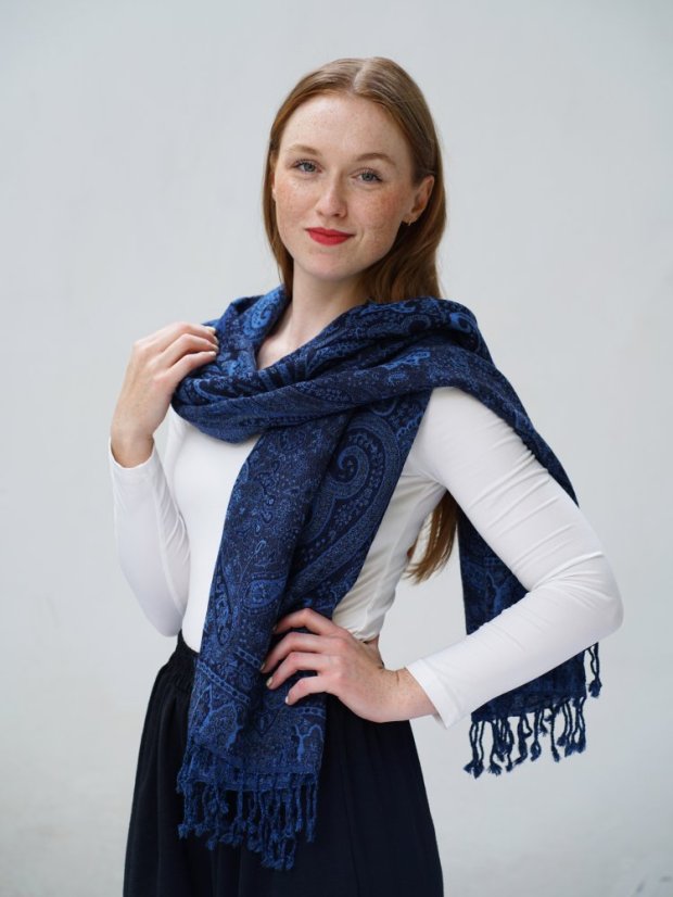 Schal aus Merinowolle blau