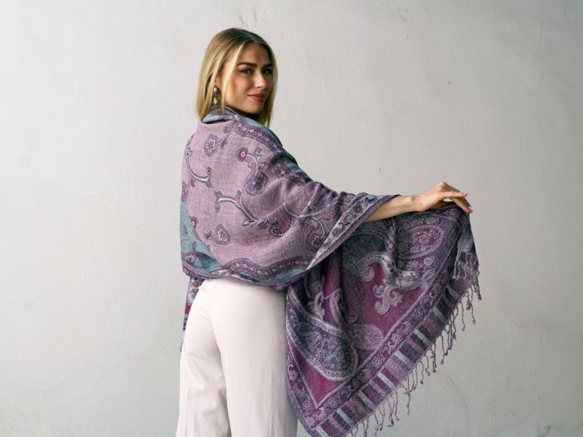 Schal aus Merinowolle lila