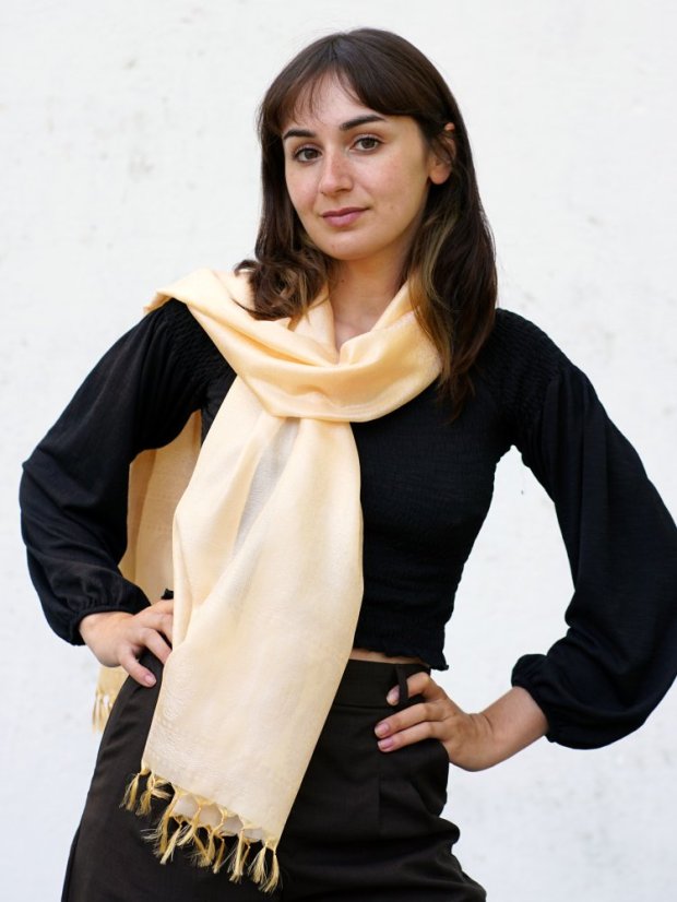 Seidenschal aus Varanasi in Aprikosenfarbe mit Weiß