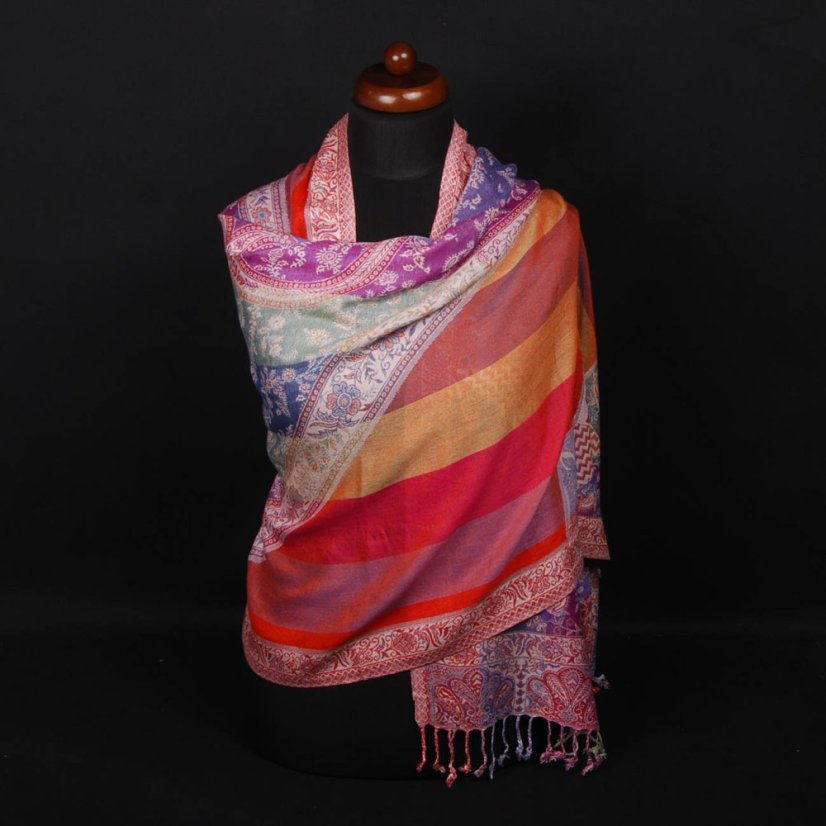 Prestrihávaný šál z viskózy mnohofarebný s oranžovou farbou
