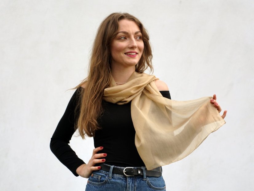 Hedvábná šála jednobarevná zlatá