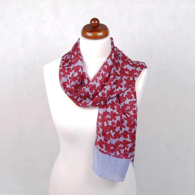 Hedvábná šála s potiskem bordó se světle šedomodrou