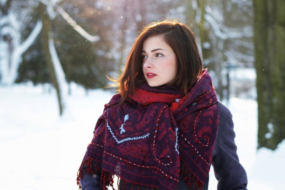 Šály z merino vlny s vyšívaním