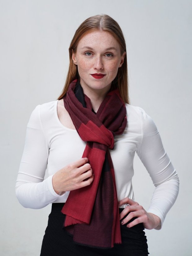 Kašmírska vlnená pašmína exclusive tmavočerveno-čierna