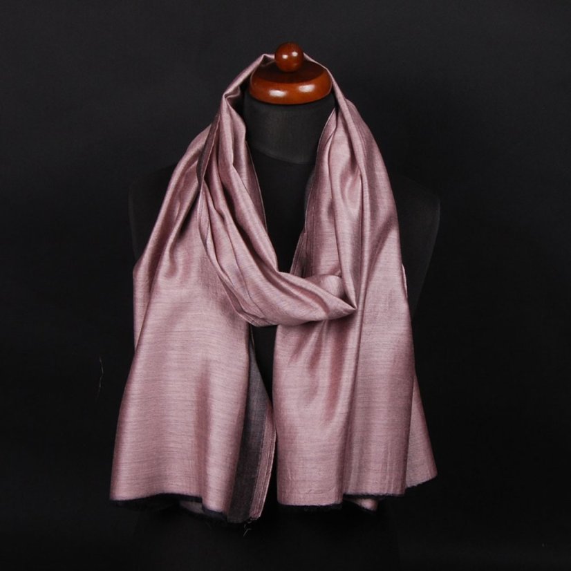 Šála z viskózy a hedvábí oboustranná černo-světle fialová s šedým nádechem