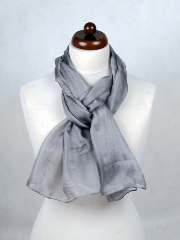 Hodvábny šál jednofarebný šedý