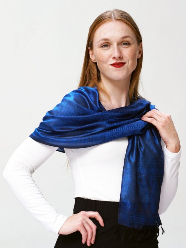 Seidenschal aus Varanasi schwarz-blau