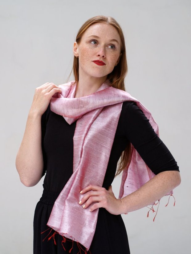 Schal aus Rohseide hellrosa