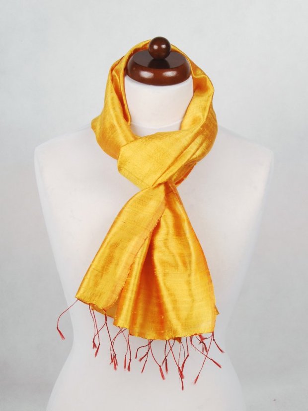 Schal aus Rohseide gelb