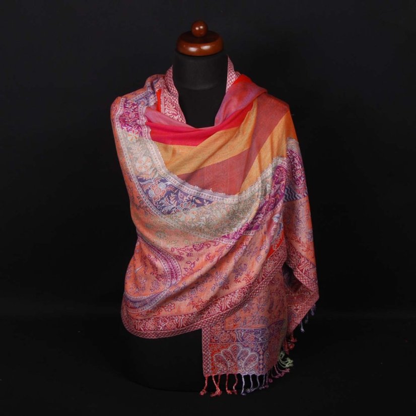 Prestrihávaný šál z viskózy mnohofarebný s oranžovou farbou