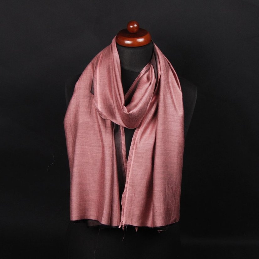 Šál z viskózy a hodvábu obojstranný čierno-svetloružový s šedým nádychom