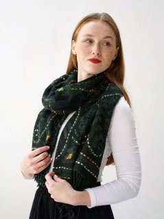 Šála z merino vlny s vyšíváním tmavě zelená
