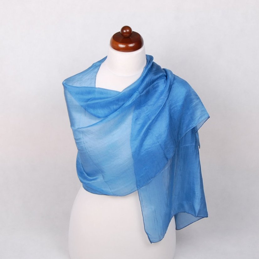 Hodvábny šál jednofarebný pastelovomodrý