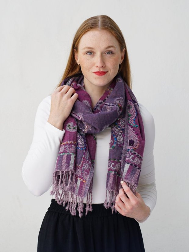 Šál z merino vlny s vyšívaním fialový