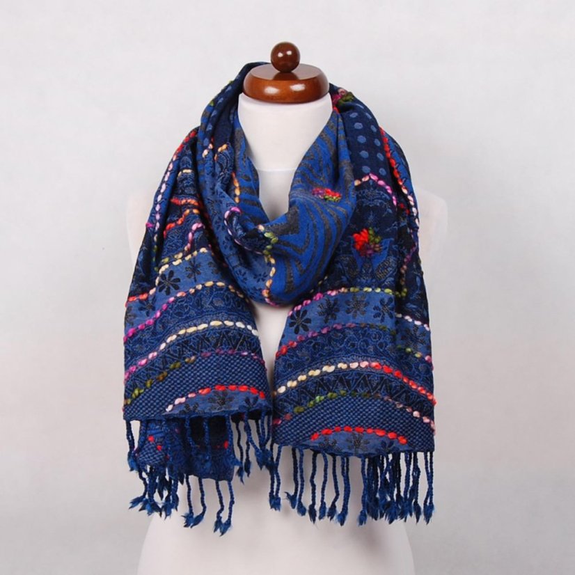 Šála z merino vlny s vyšíváním s královsky modrou a černou