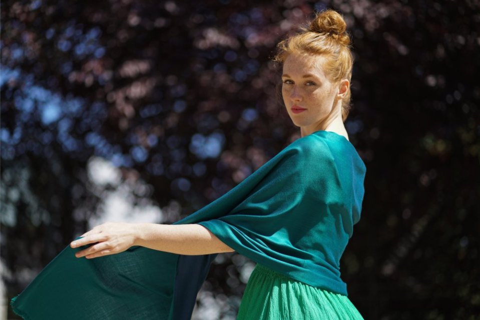 Šály z viskózy a hedvábí oboustranné