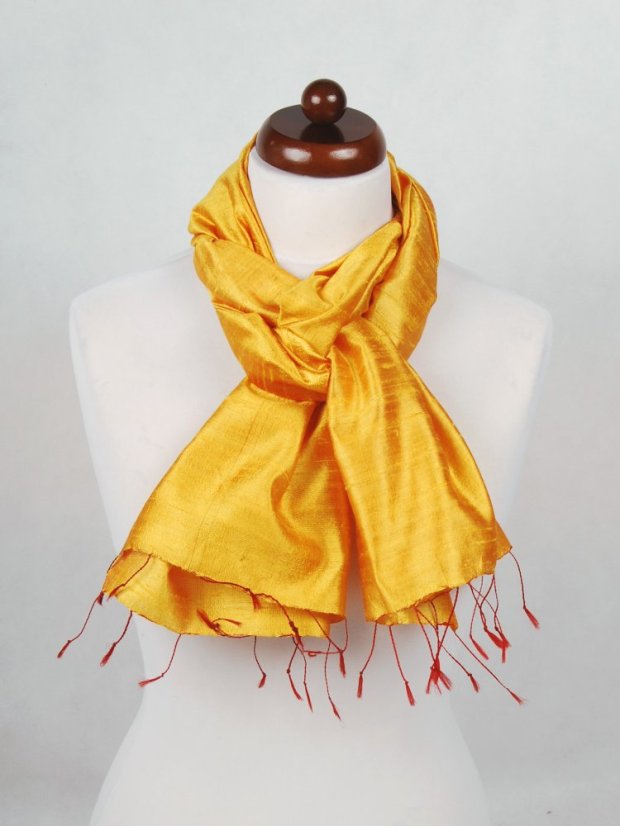 Schal aus Rohseide gelb
