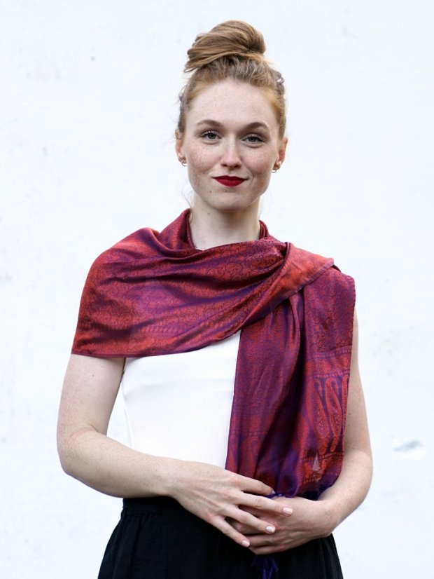 Seidenschal aus Varanasi dunkelblau-braun