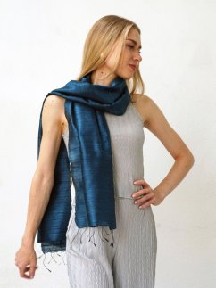 Schal aus Rohseide dunkelblau