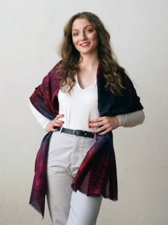 Kašmírska vlnená pašmína exclusive čierna s tmavoružovou a modrou farbou