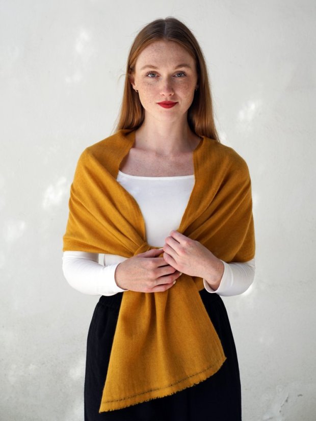 100% kašmírový šál exclusive úzky horčicovožltý