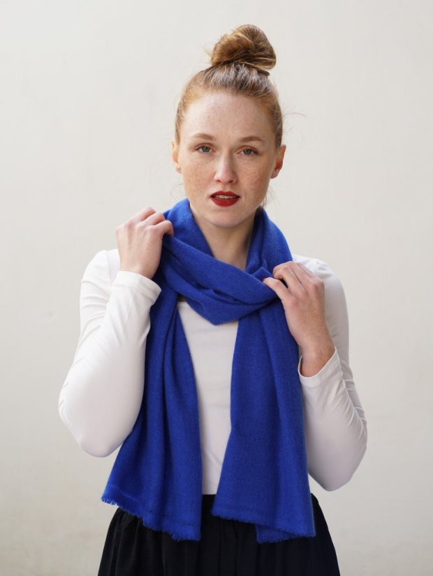 100% kašmírový šál exclusive úzky modrý