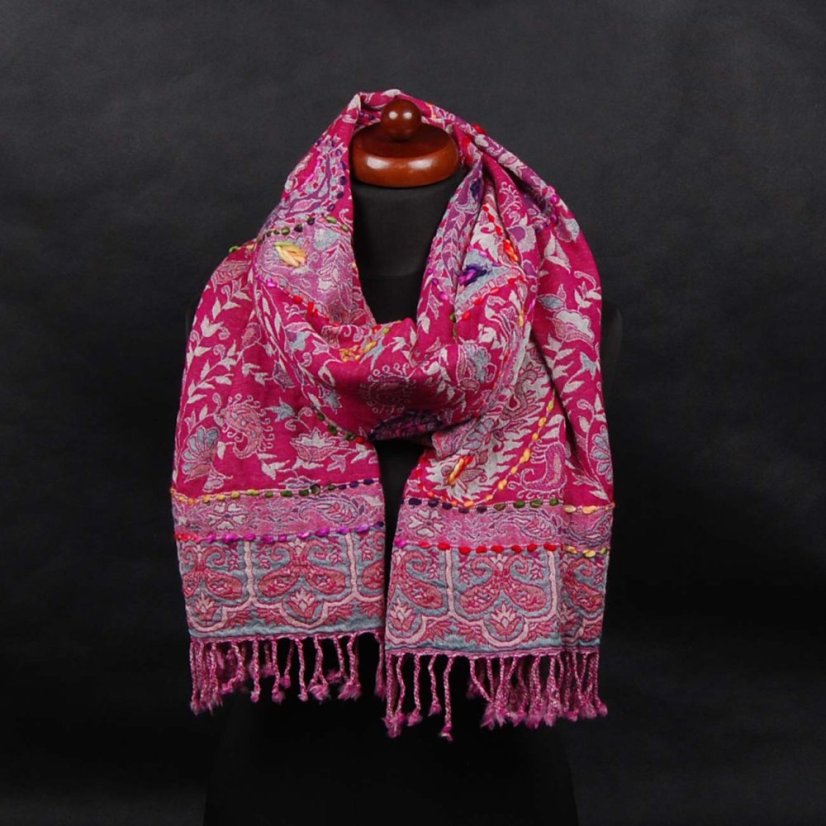 Šála z merino vlny s vyšíváním s magentou