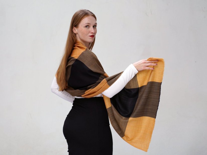 Kaschmirische Pashmina exklusiv kariert goldfarben-schwarz