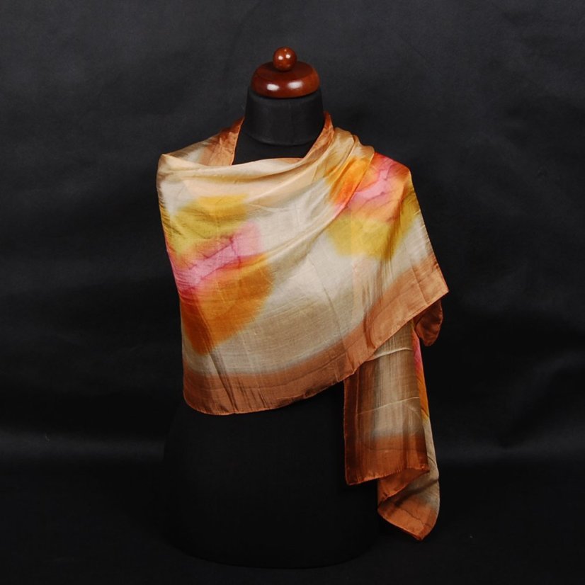 Hedvábná malovaná šála zlato-hnědá