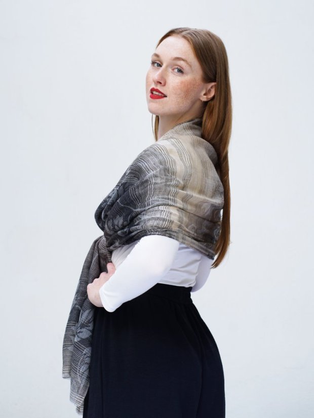 Kaschmirische Pashmina exklusiv mit Schwarz