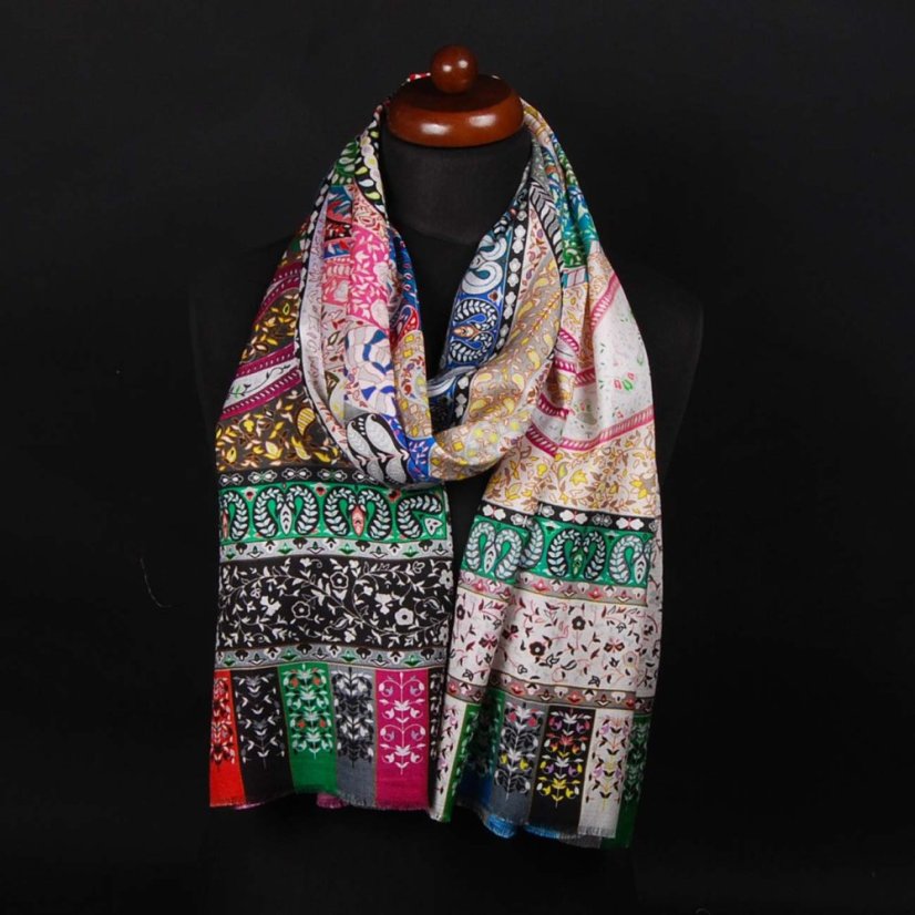 Šála z viskózy a hedvábí s potiskem mnohobarevná s černou a zelenou