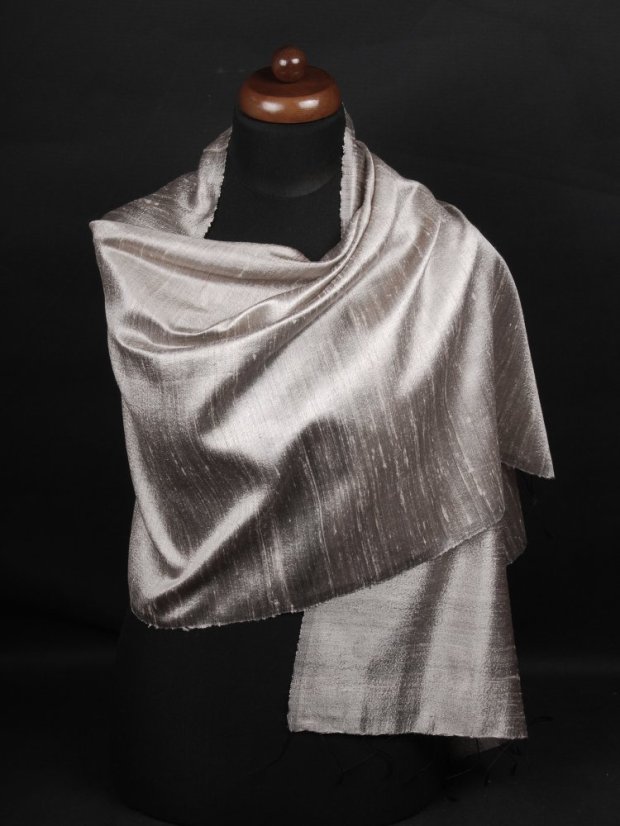Schal aus Rohseide graubeige