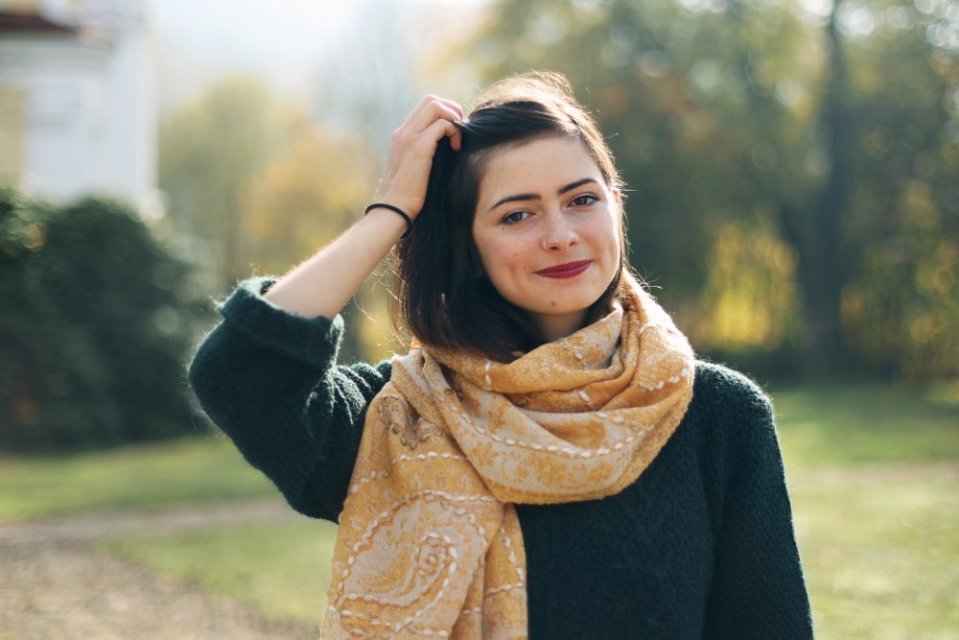 Šály z merino vlny s vyšívaním