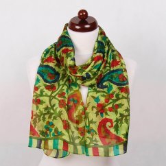 Hedvábná šála s potiskem světle zelená s khaki a tmavě červenou